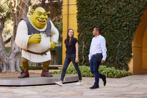 DreamworksLenovoS22678-retouched-jpg