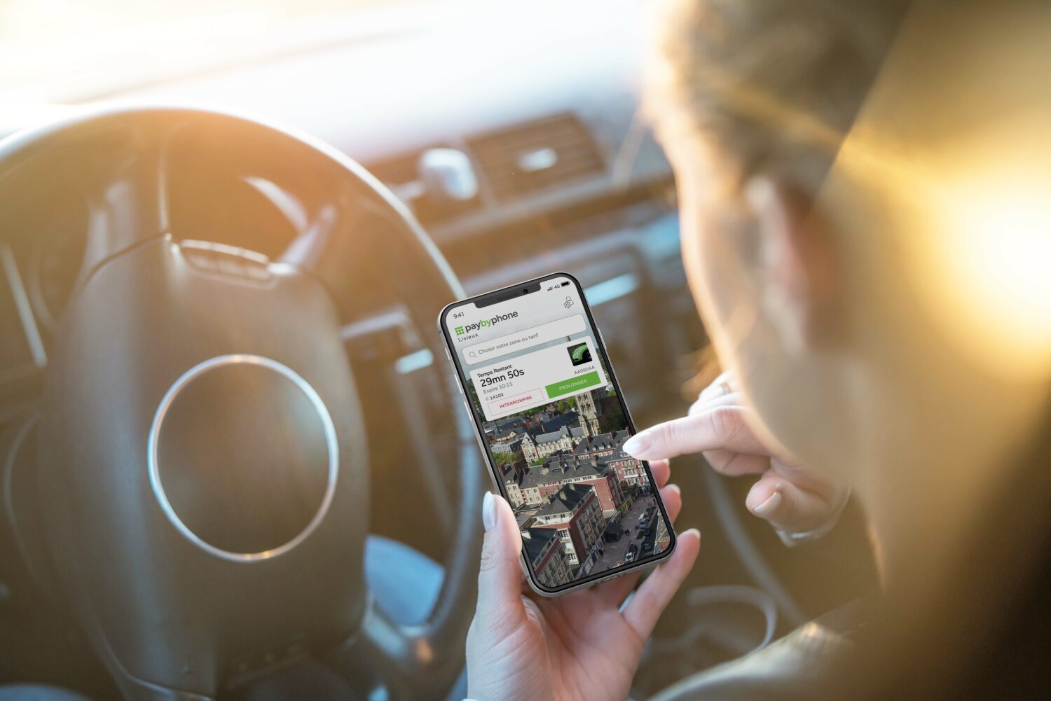 Femme voiture Generique-jpg