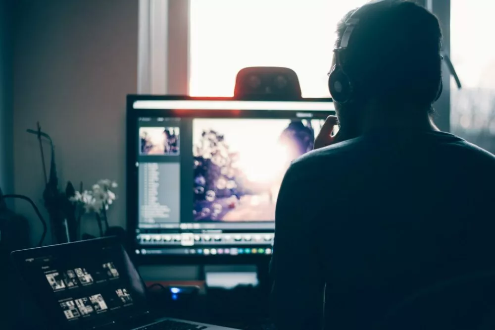 Artificial intelligence is reinventing the communication professions