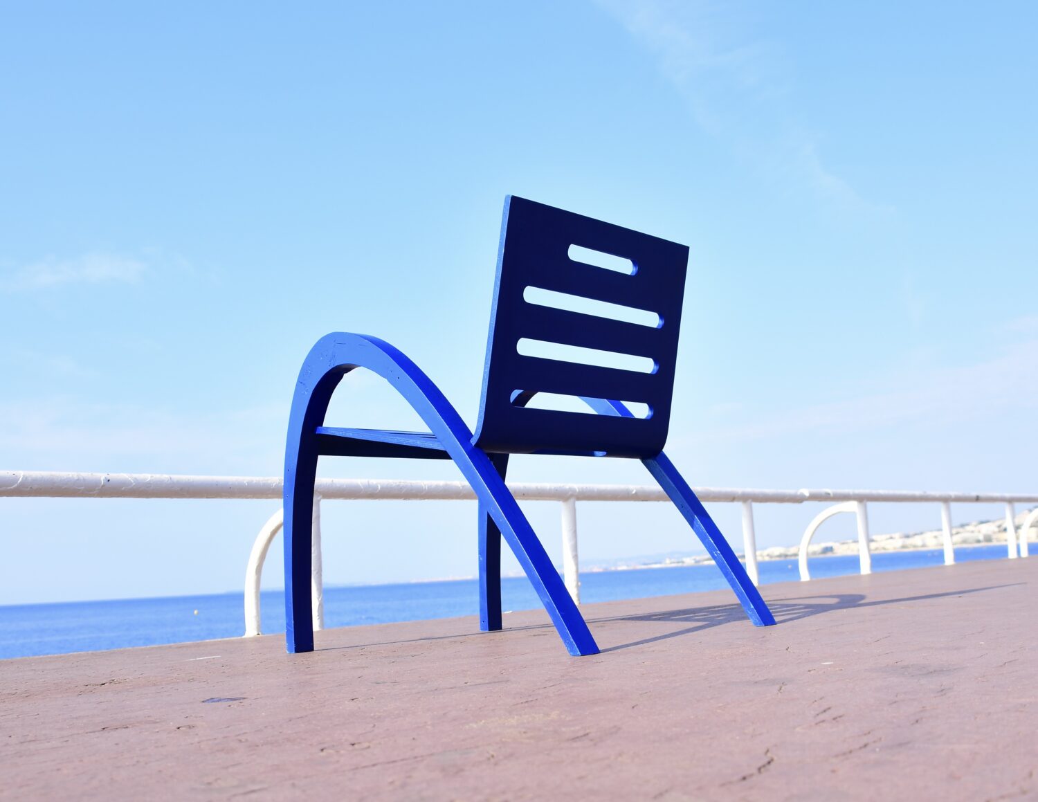 Nouvelle chaise Bleue de Nice 3-JPG