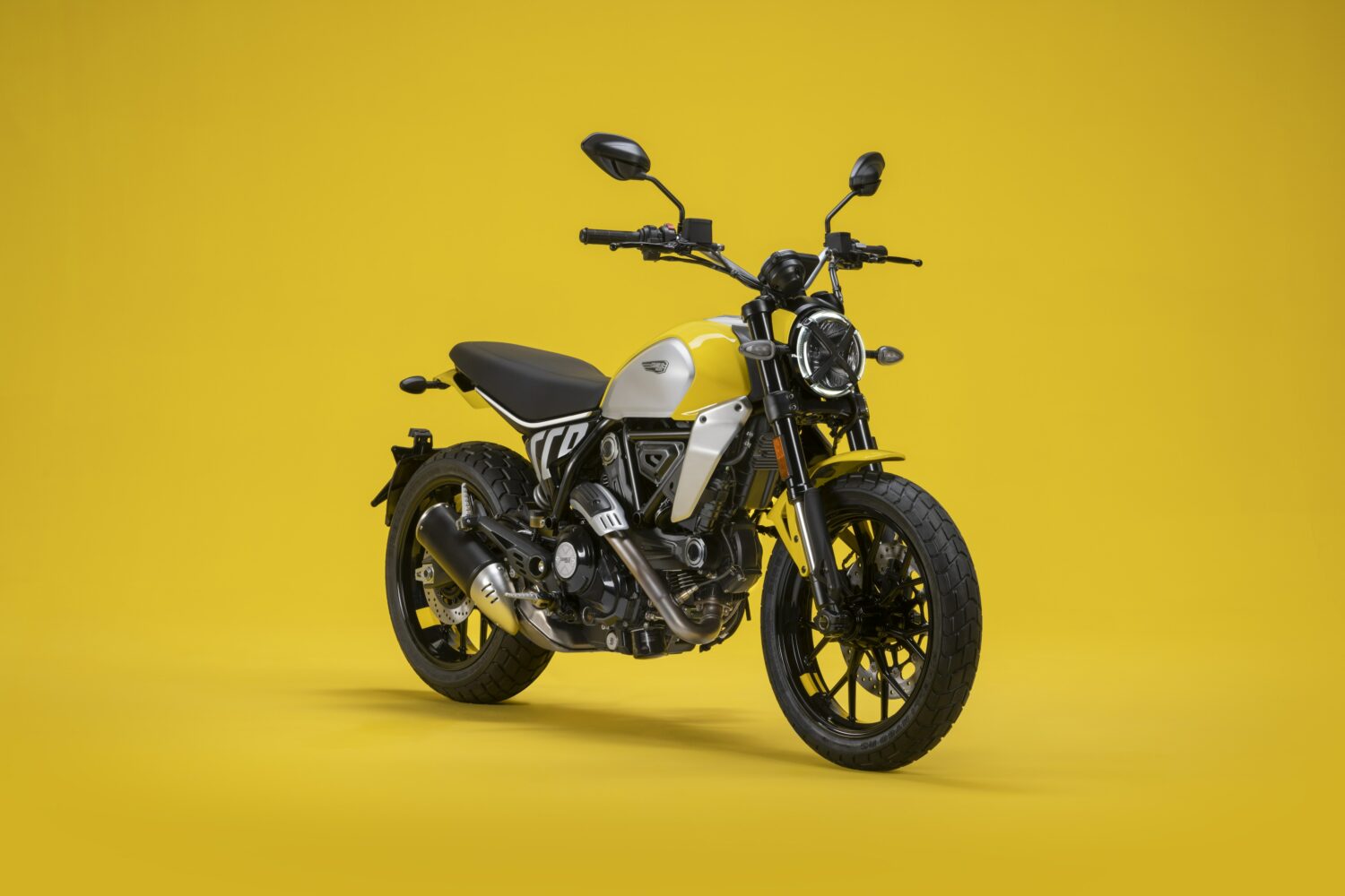 MY23DUCATISCRAMBLERICON 3UC452038High-jpg
