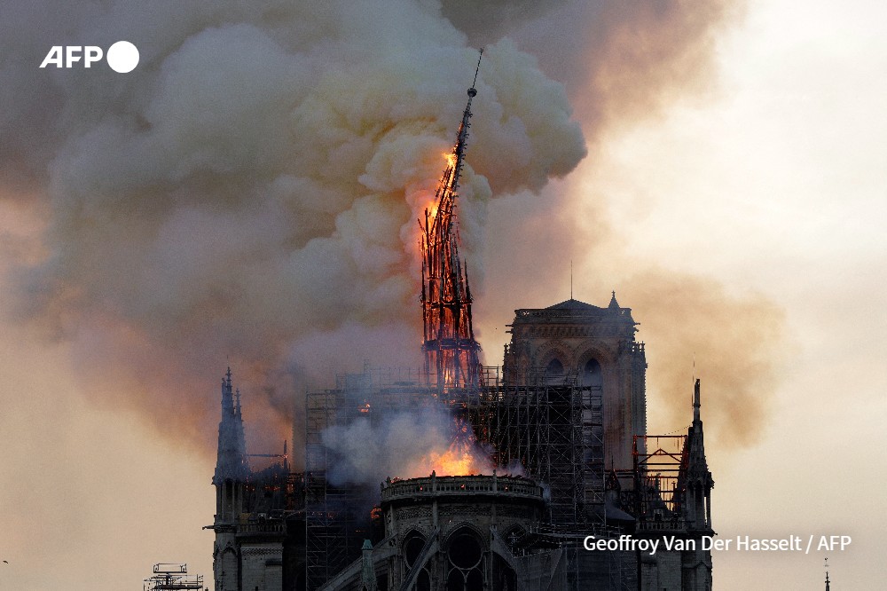 notre-dame-paris-incendie-geoffroy-van-der-hasselt-afp-photo-jpg