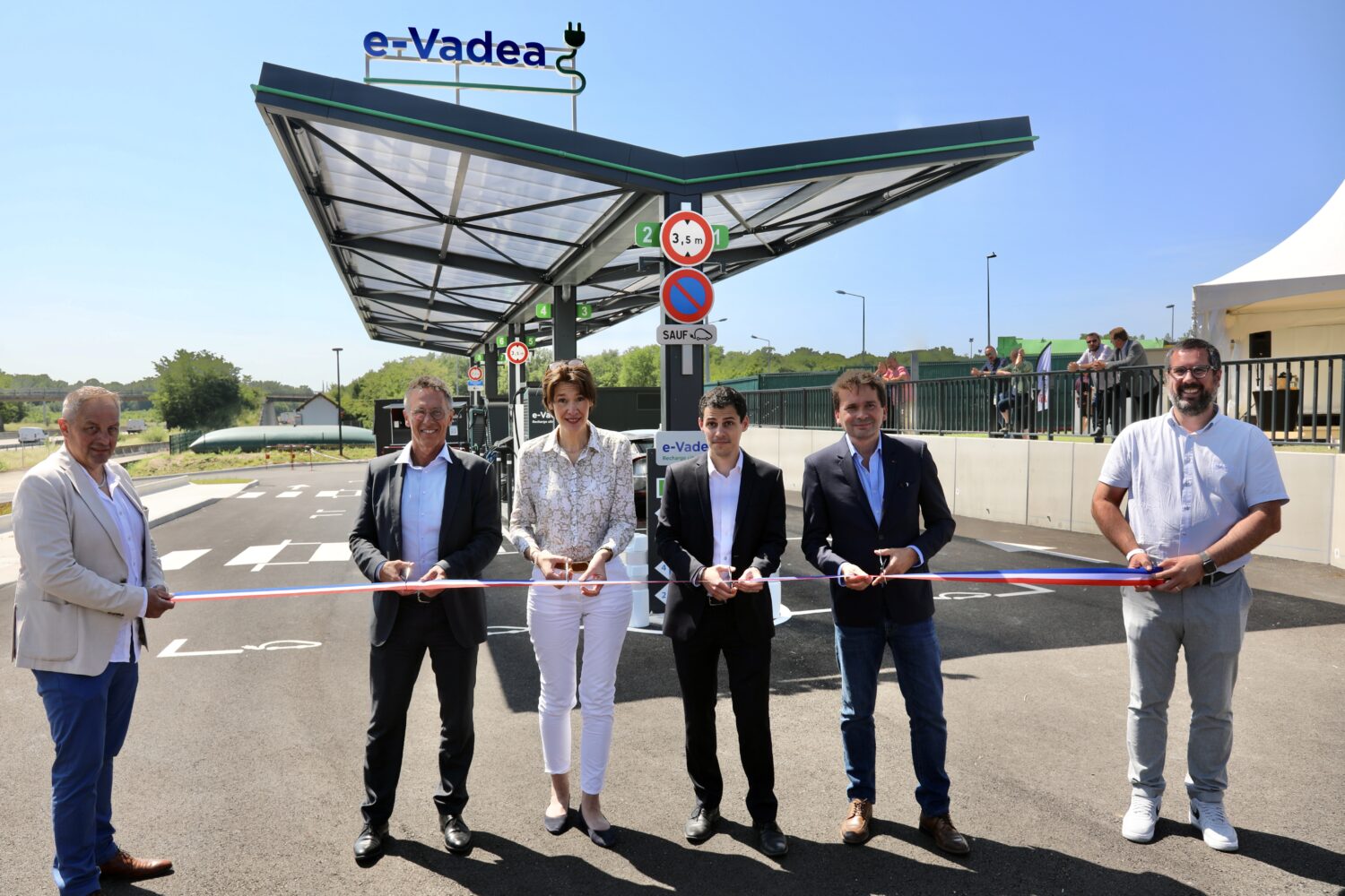 E-Vadea2-png