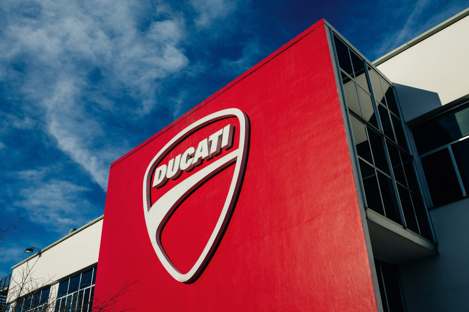 1-DUCATI MOTOR HOLDING spa FACTORY POUR CP OUVRERTURES FRANCEUC535637High-jpg