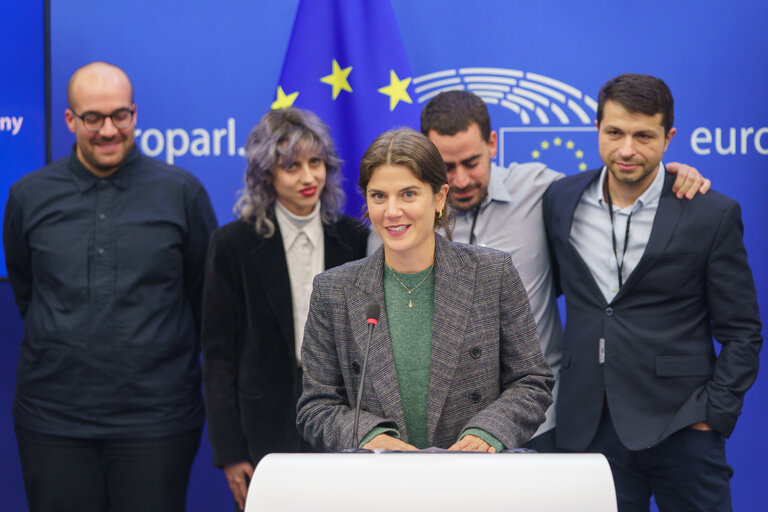 L’enquête sur le naufrage des migrants à Pylos reçoit le Prix 2023 du journalisme du PE