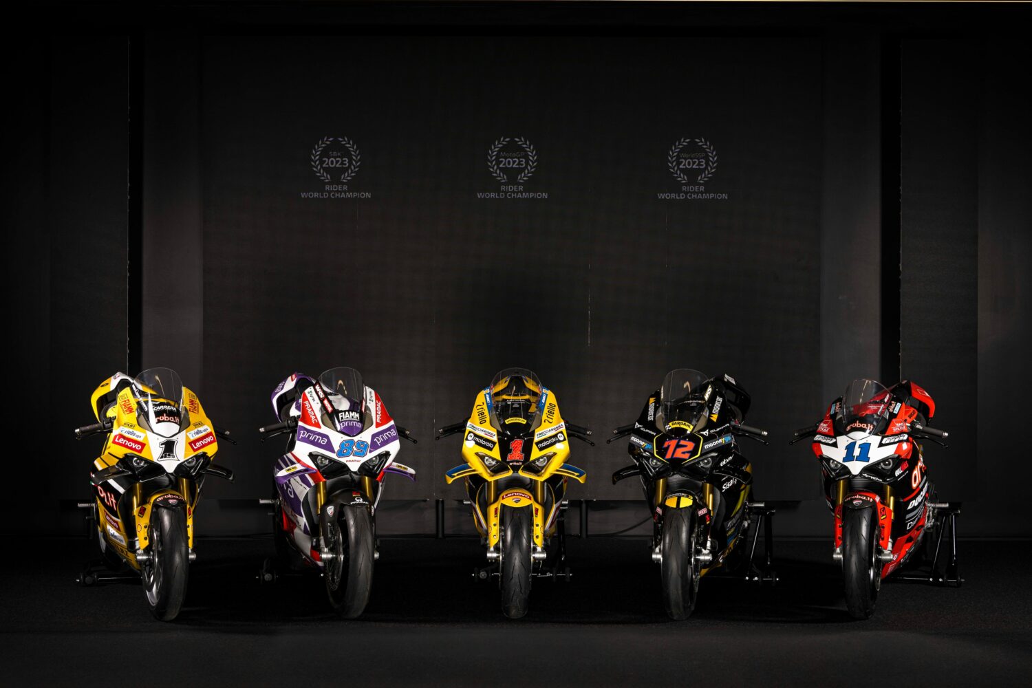 1-DUCATIPANIGALERACINGREPLICA2023 102UC589895High-jpg