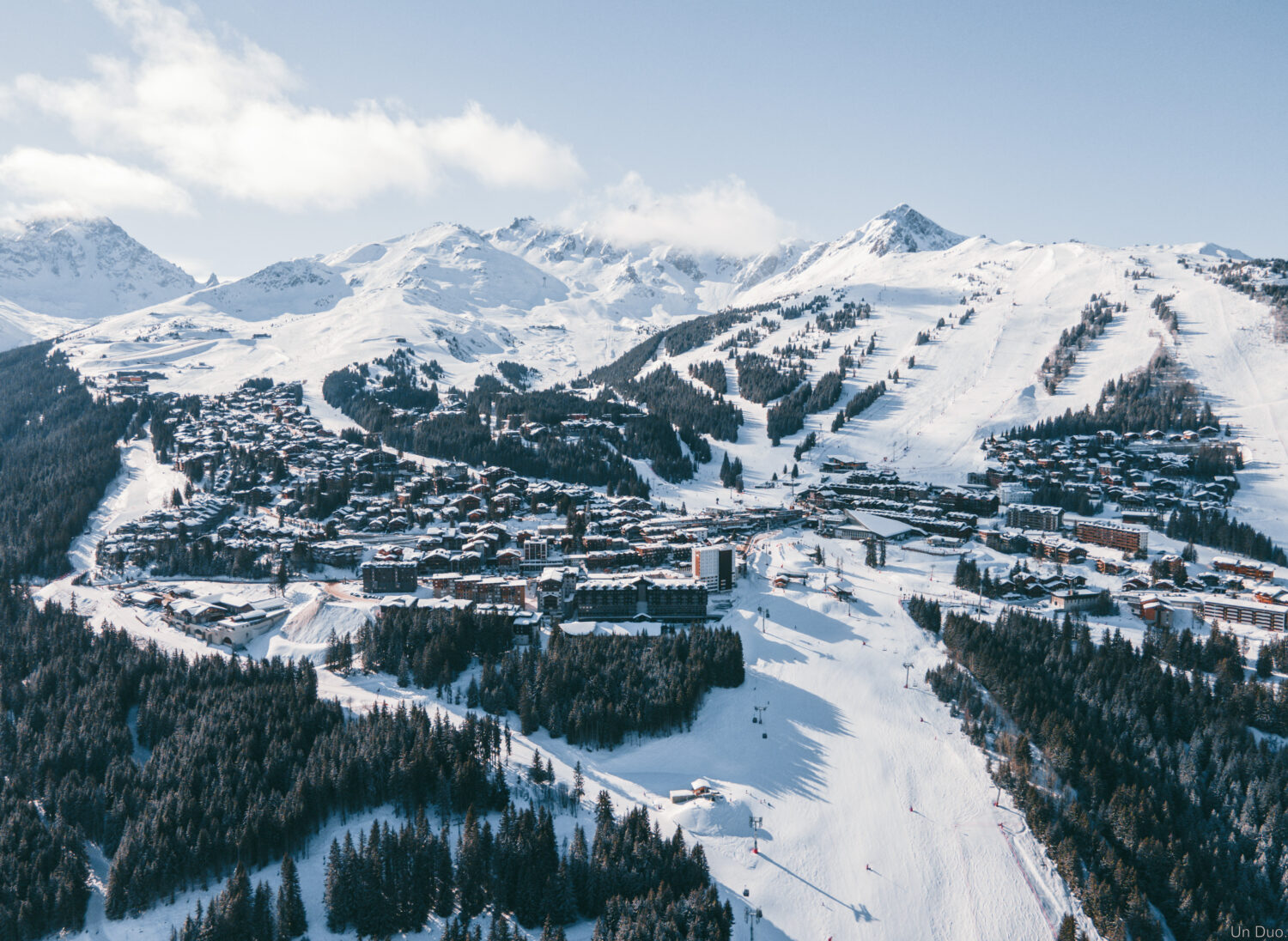 Virage numérique en altitude : l'ascension digitale de Courchevel pour la saison 2023-2024