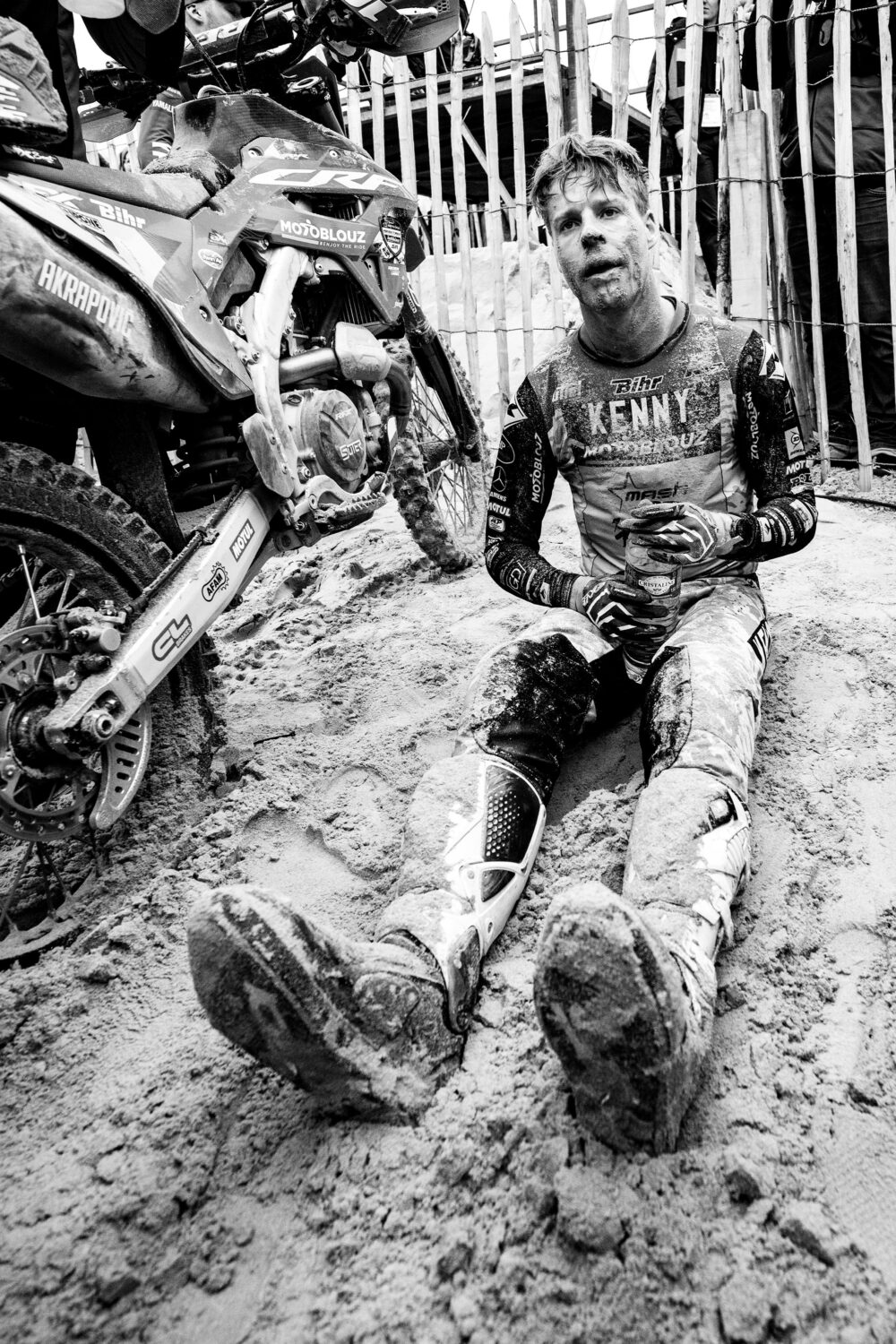 472215Enduropale2024-TeamHondaSRMotoblouz-Arrive-jpg