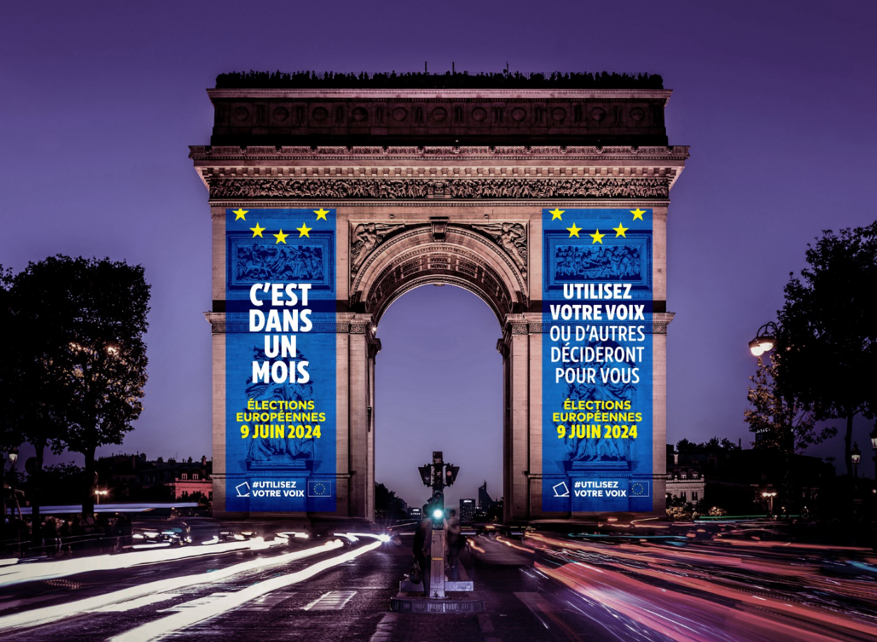 1 month to go - FRArcdeTriomphe-PNG