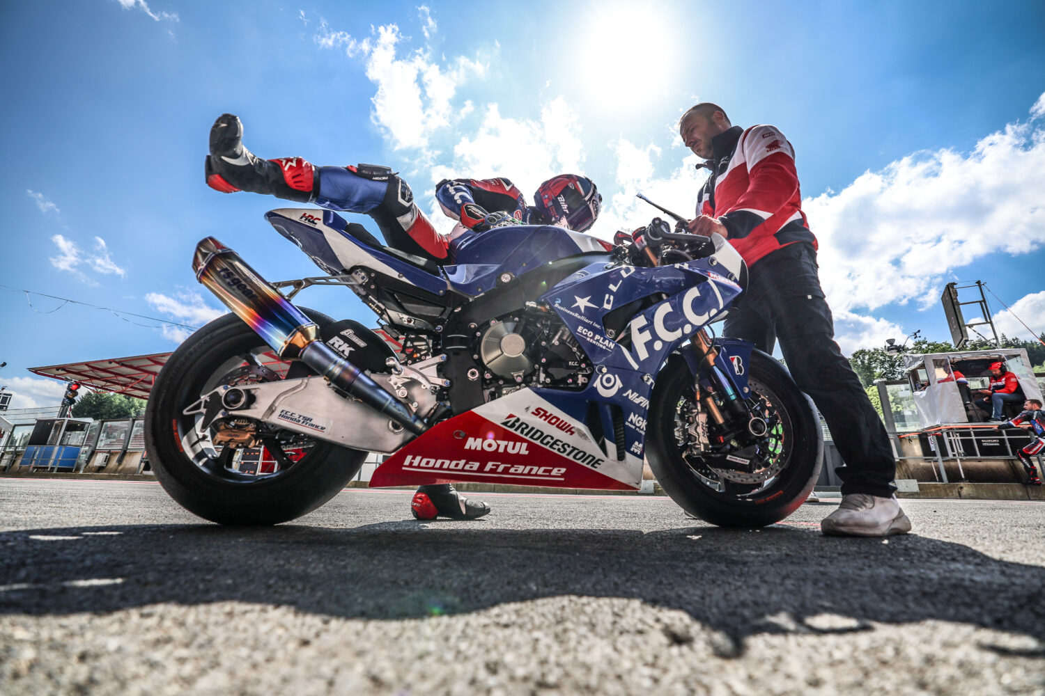 Le team F.C.C. TSR Honda France se qualifie en 2e position pour les 8 Heures de Spa Motos 2024
