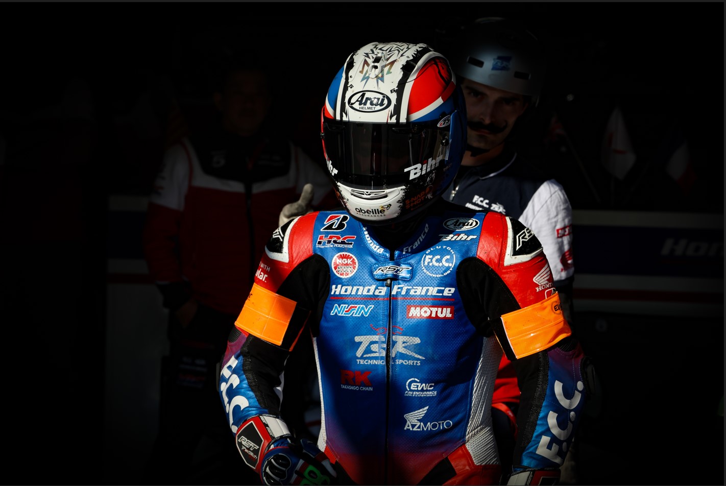 8H SPA 4-jpg