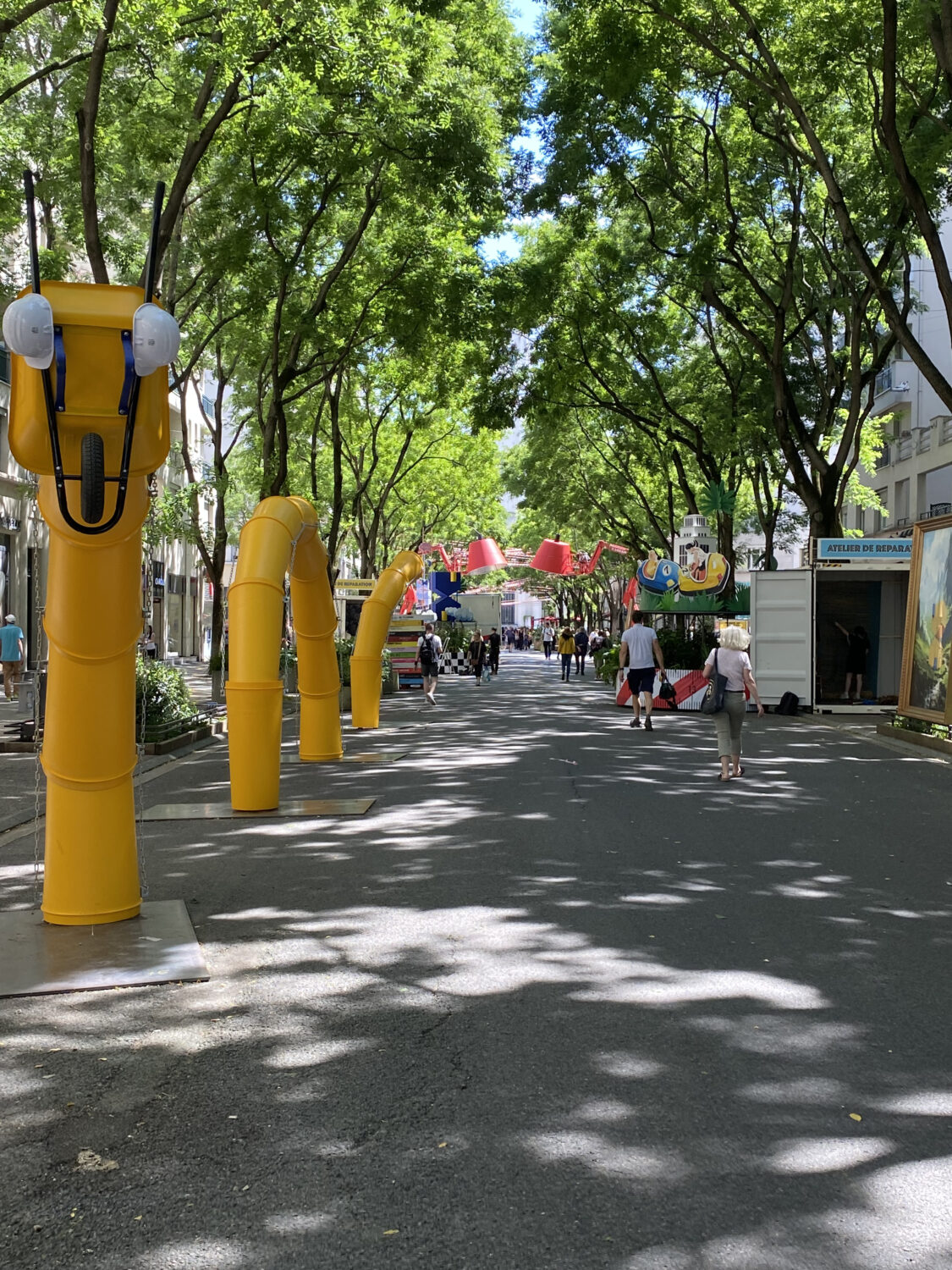 Les-Invites-Villeurbanne-scenographie 2-jpg