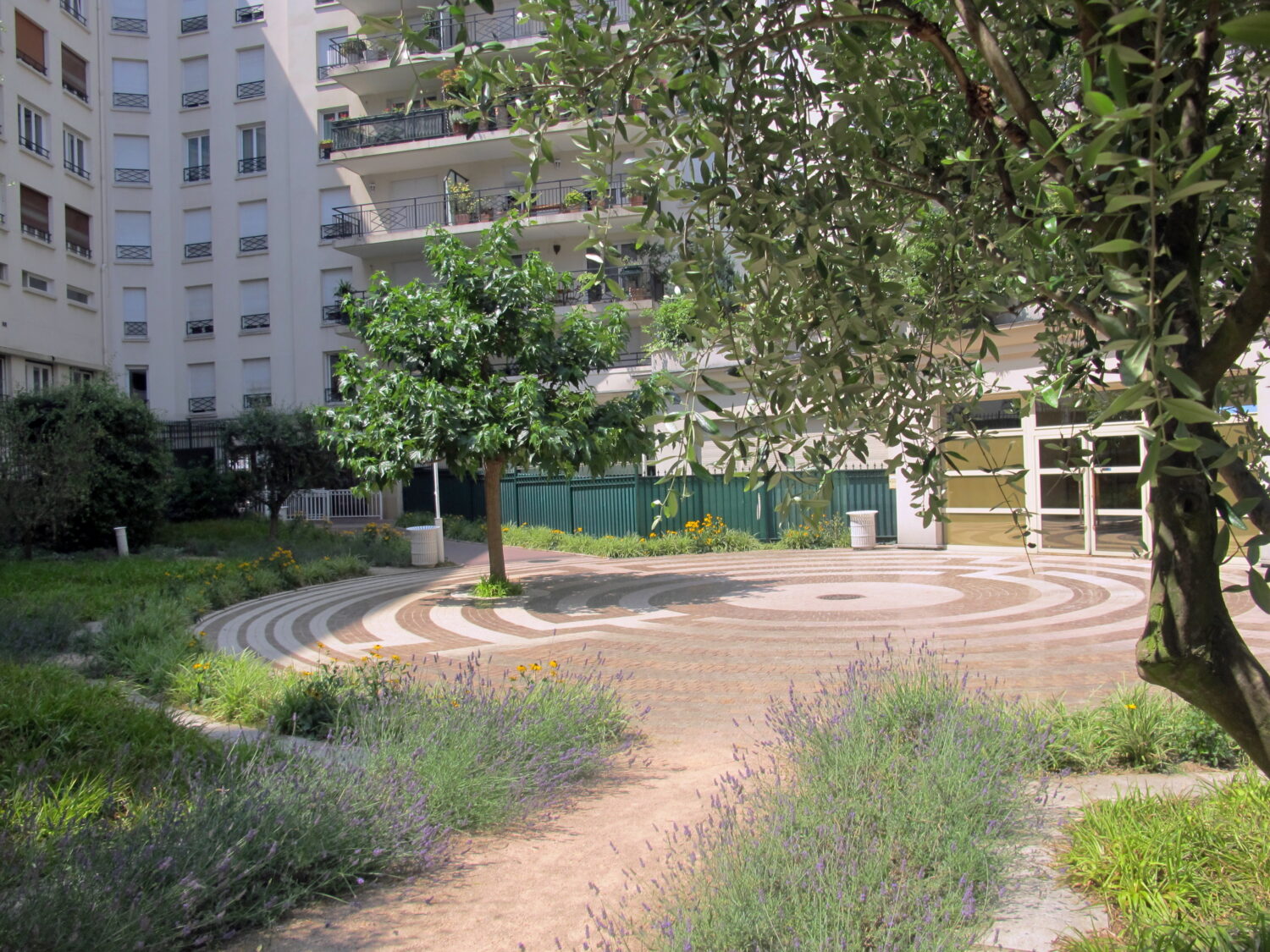 square des oliviers 2-jpg