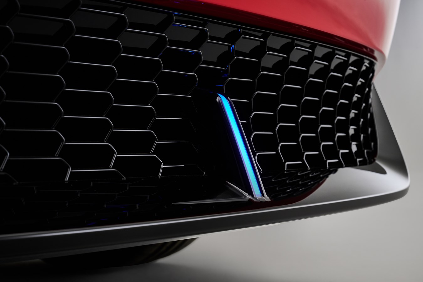 481979HONDAMARKS25YEARSOFPIONEERINGHYBRIDSUCCESSWITHEUROPEANDEBUTOF-jpg