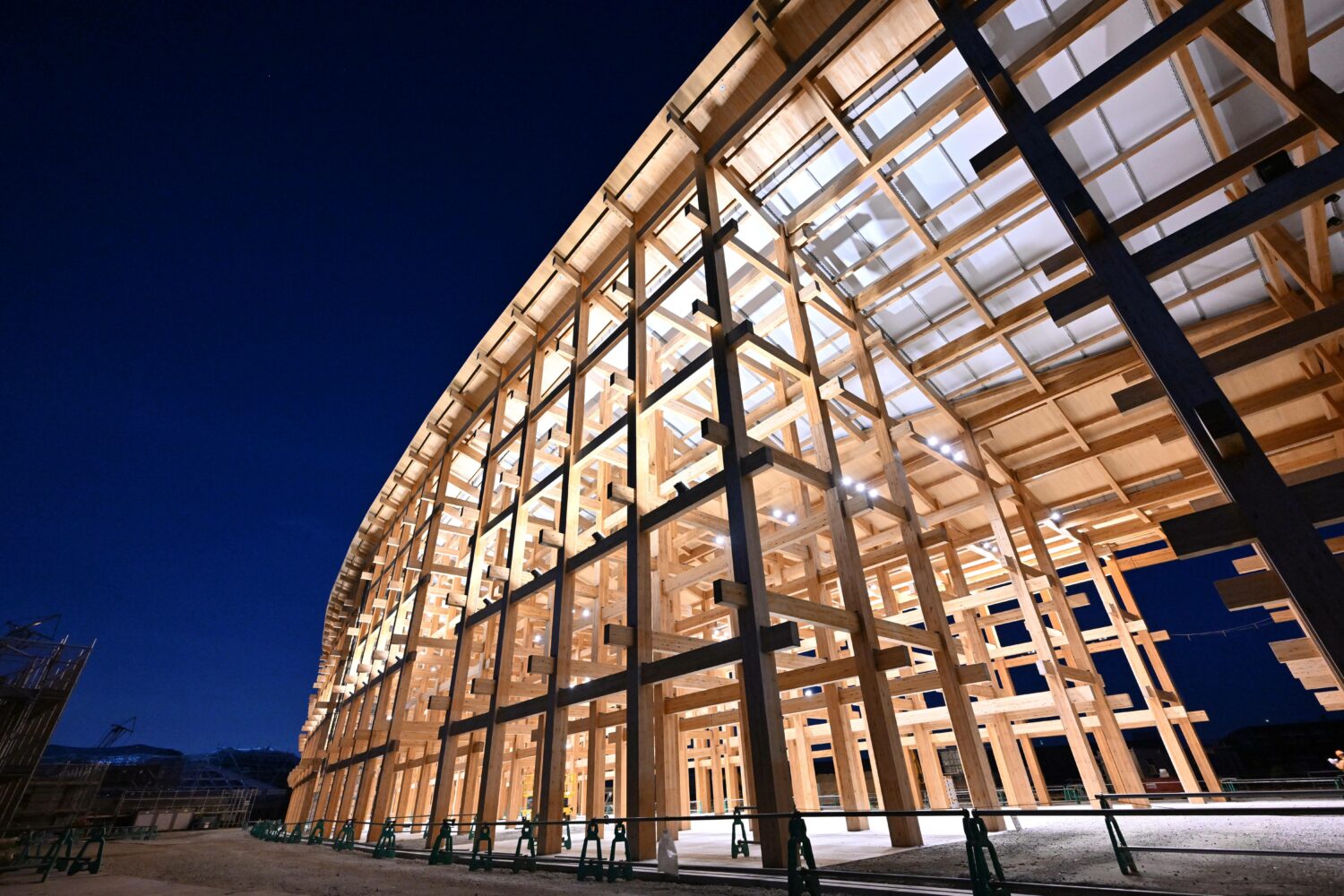 Japan-Connect-MediaConnect-Osaka-Kansai-Expo-Illuminated-Great-Roof-Ring-2024-C-Jiji-Press-jpg