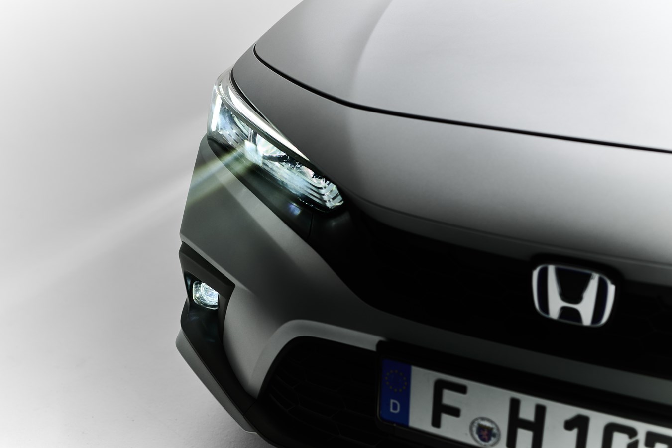 503752SilverCivic-jpg