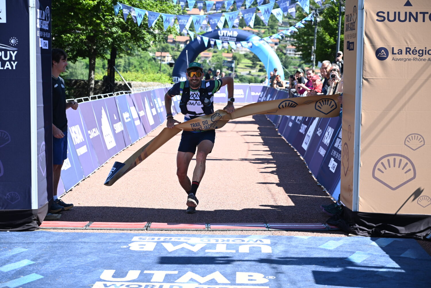 Remy BrassacVainqueur Trail de Saint Jacques 2024 4-JPG