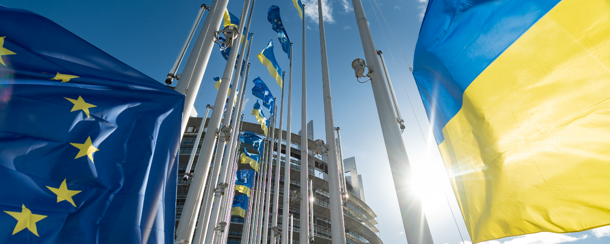 Le Parlement approuve un prêt de 35 milliards d’euros à l’Ukraine soutenu par des avoirs russes