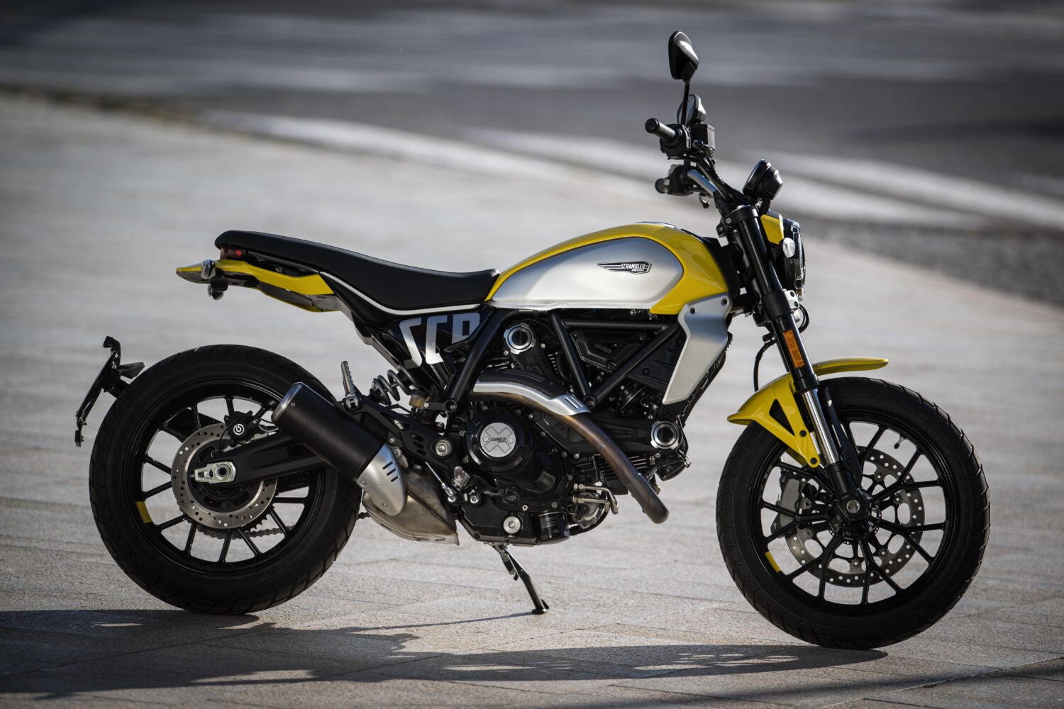 MY23DucatiScramblerIcon003UC495081High-jpg
