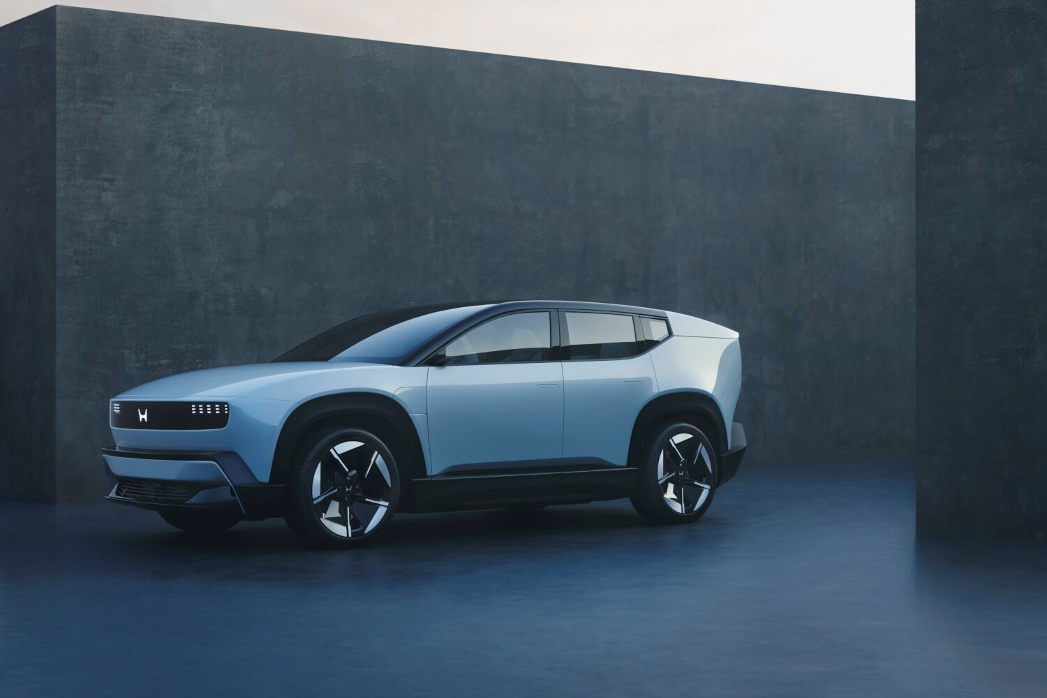 525402HondaPresentsWorldPremiereofHonda0SaloonandHonda0SUVPrototypes-jpg
