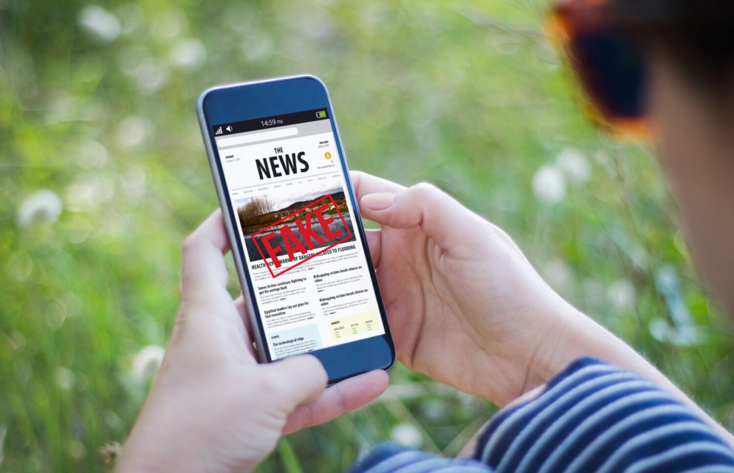 Les réseaux sociaux devancent la télévision comme principale source d’information pour les jeunes européens