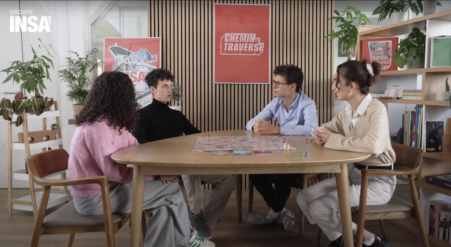 Groupe INSA : faire connaître les formations ingénieurs publiques à travers un jeu de plateau