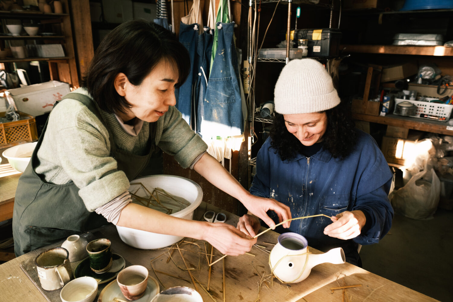 HO-CA est un centre de création de poterie proposant un hébergement.