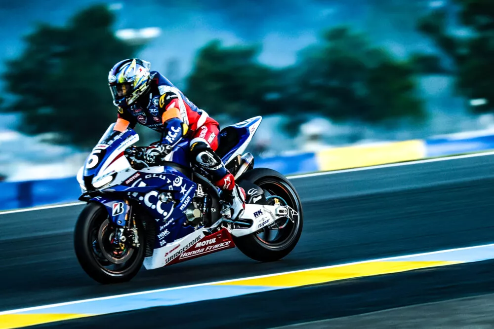 24 heures Motos : objectif course pour le F.C.C. TSR Honda France lors des qualifications