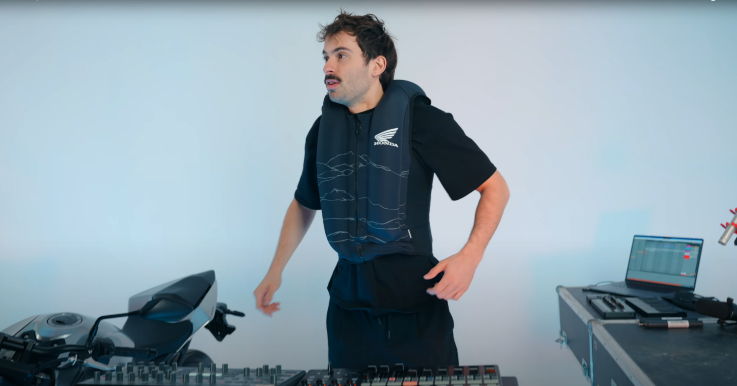 HONDAXSUPERMASSIVEVIDEOYOUTUBE2-png