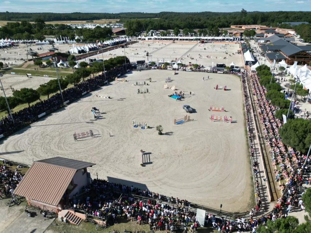 J-10 avant les championnats de France d'équitation à Lamotte-Beuvron