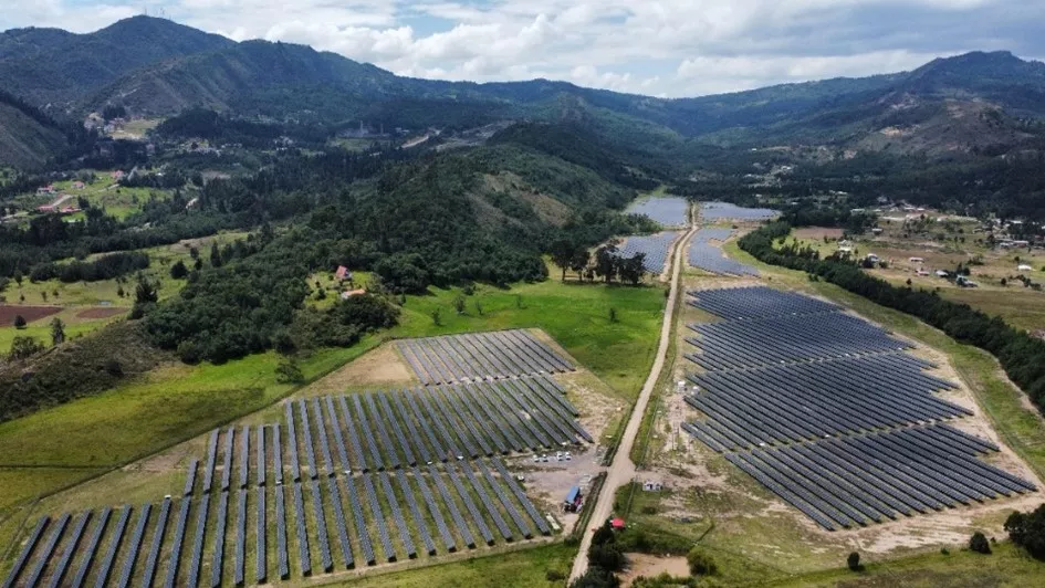 GREENYELLOW ET DAVIVIENDA CLÔTURENT UN FINANCEMENT DE PRÈS DE 7,8 MILLIONS D’EUROS POUR L'ACQUISITION D'UNE CENTRALE SOLAIRE AU SOL DE 10,9 MWc EN COLOMBIE