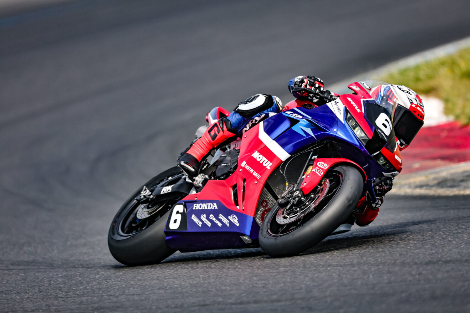 68641-Fsbk-Magny-Cours-2025–jpg