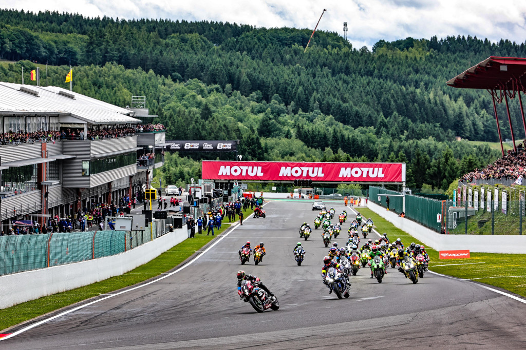 8-Hours-of-Spa-Motos-start-2-large-jpg