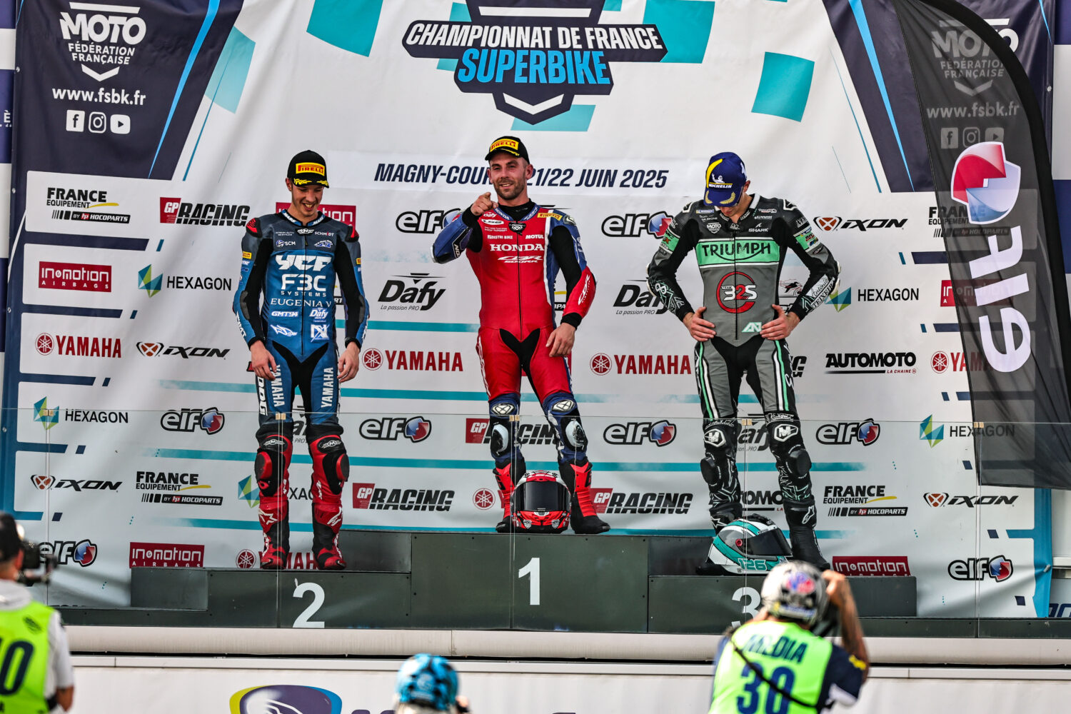 Le temps d'un week-end en FSBK, Corentin Perolari brille à Magny-cours