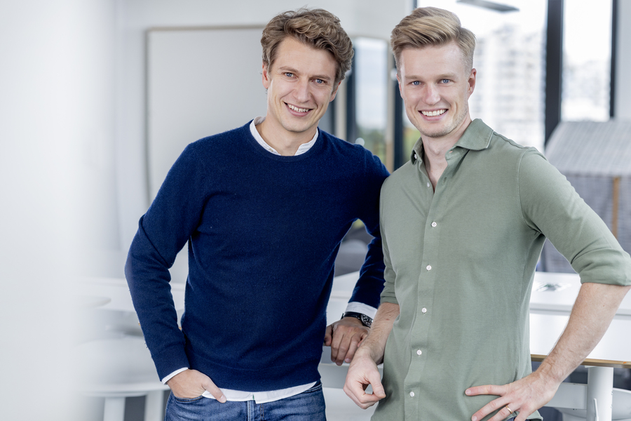 De gauche à droite Johannes Siebers (PDG) et Michael Siebers (directeur technique) cofondateurs de Holidu.jpg