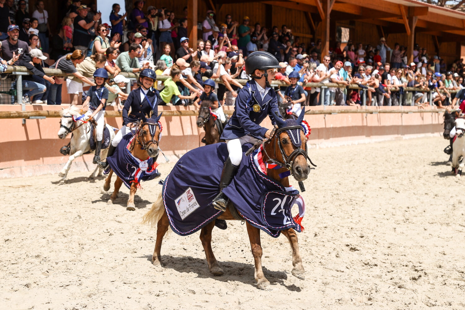 Equitation : après une semaine Poneys riche en sport et en émotions, place à la suite des championnats de France !
