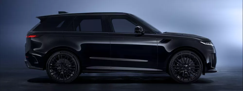 « EN NOIR INTÉGRAL » : LE NOUVEAU RANGE ROVER SPORT SV BLACK EDITION ADOPTE UN STYLE MONOCHROME POUR UNE EXPÉRIENCE DE LUXE SPORTIF ULTIME