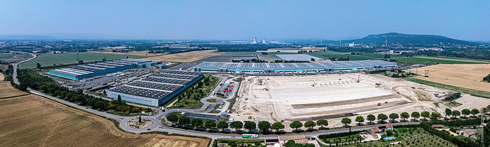 LE SOLAIRE ENTRE EN STOCK CHEZ ALTAREA : 
GREENYELLOW DÉPLOIE 22 MWc DE PROJETS PHOTOVOLTAÏQUES 
AVEC STOCKAGE D’ÉNERGIE SUR LES SITES LOGISTIQUES DE BOLLÈNE ET PUCEUL