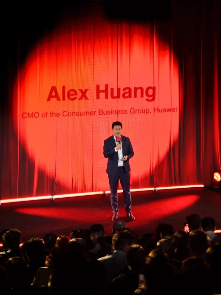 2025 HUAWEI XMAGE Awards Ceremony and Annual Exhibition Kicks Off in Paris