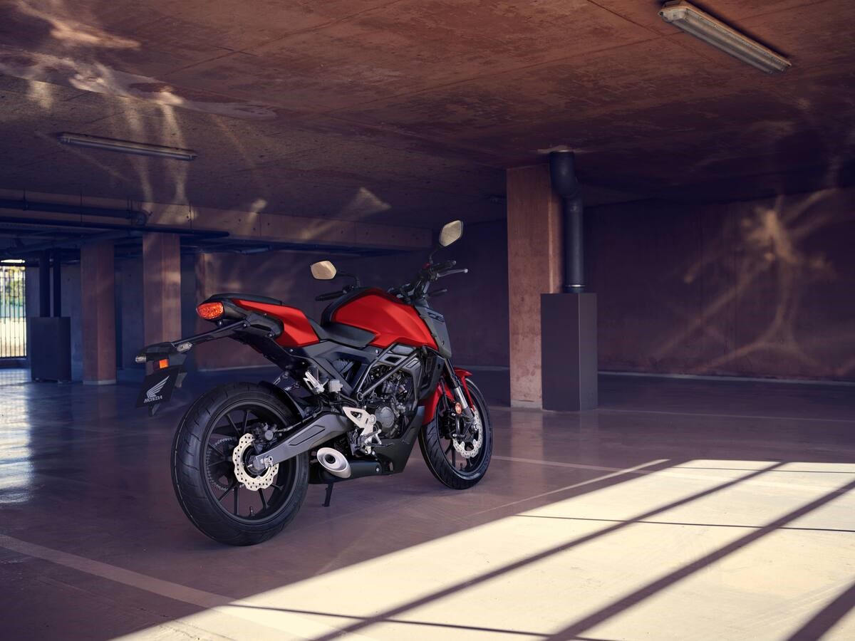 56731426YMHondaCB125R-jpg