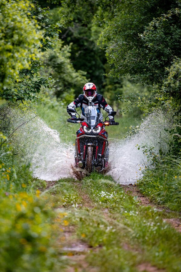 568940BeyondthebikeEuropethecentreofadventure-jpg