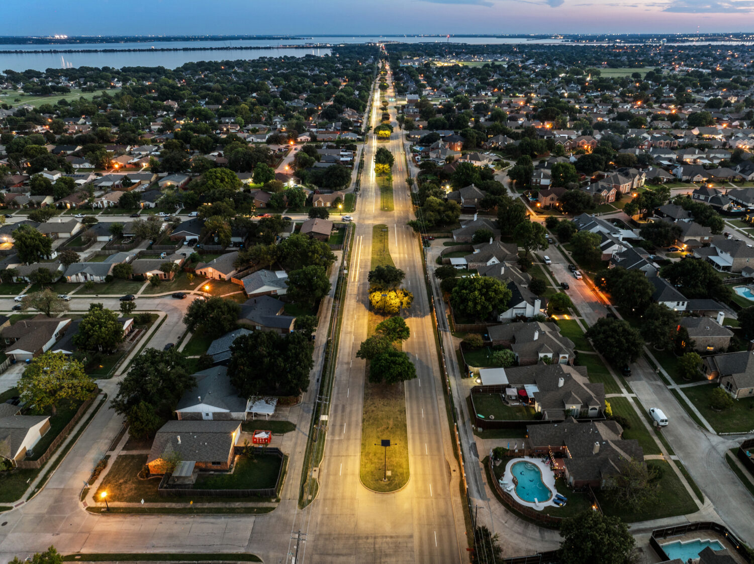 Fonroche Lighting: Breaking Records. Breaking Barriers. Powered by the Sun.