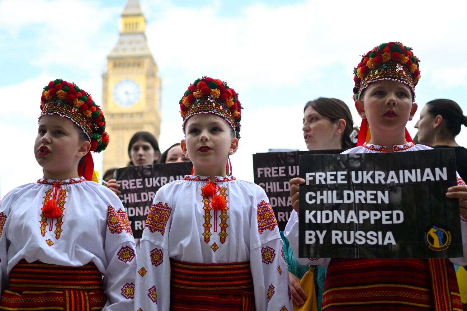 ISD-Investigation: Kremlin talking points flood X amid ICC case on child deportations