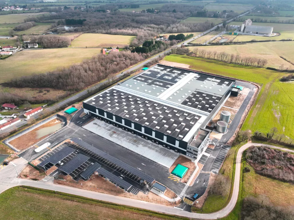 AEW acquiert un actif logistique de Grade A entièrement loué d’environ 19 000 m² près de Nantes