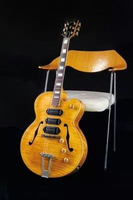 Regent Sounds, l'icône de Denmark Street, annonce la vente exclusive en ligne de la légendaire Gibson ES-5N de 1949 de T-Bone Walker : « The Guitar That Started It All » sur Reverb