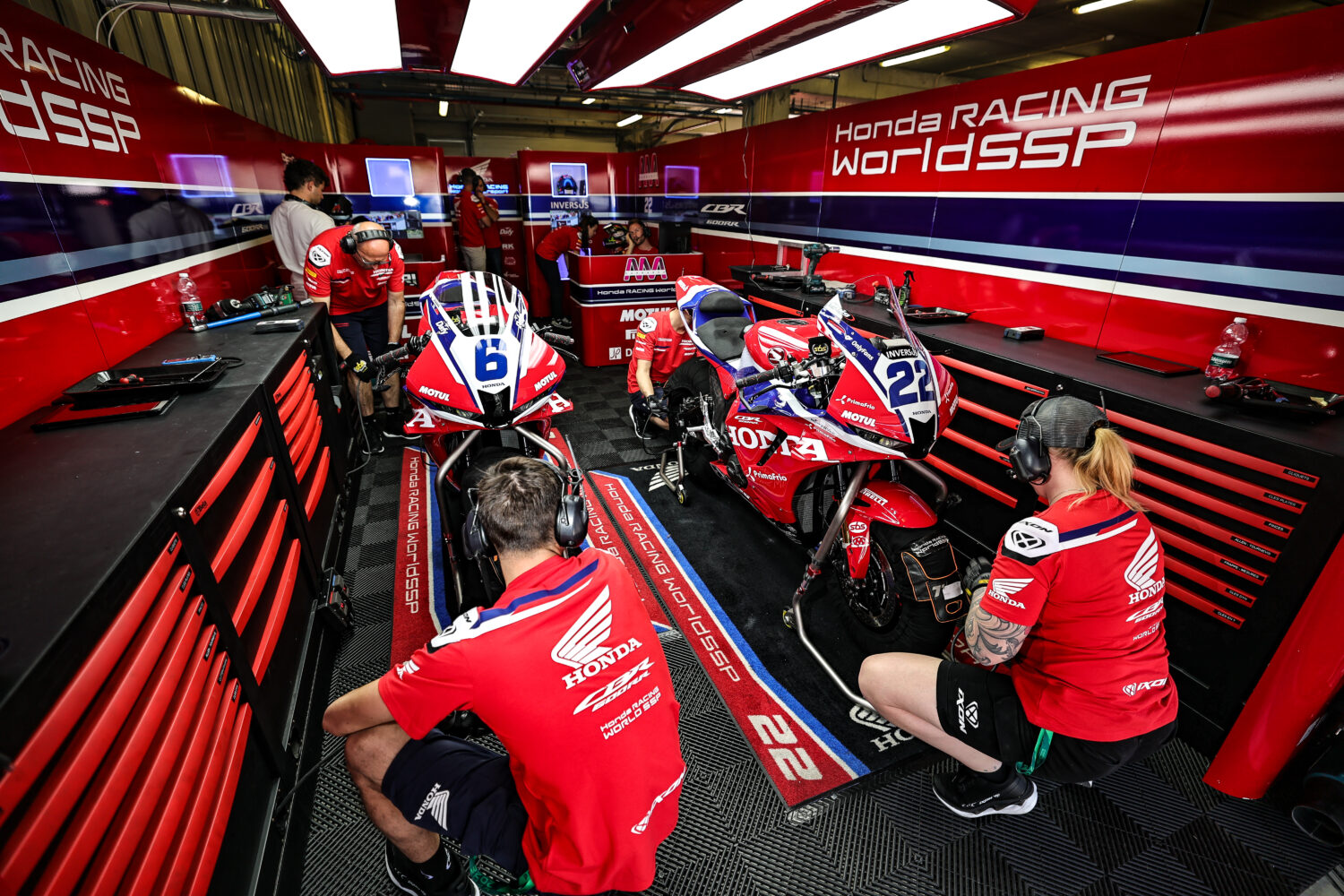 Week-end réussi au Portugal :  Le Honda Racing World Supersport team réalise une belle entame de saison à Portimão avec deux top 10 pour Corentin Perolari.