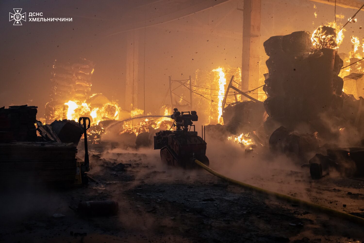 shark-robotics-colossus-ukraine-firefighting-v1-jpg
