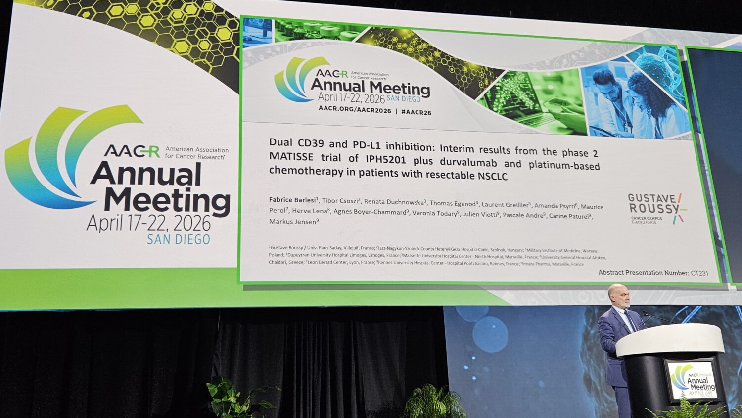 UNE NOUVELLE TRITHÉRAPIE MONTRE DES SIGNES D’EFFICACITÉ PROMETTEURS DANS LES CANCERS DU POUMON LOCALISÉS