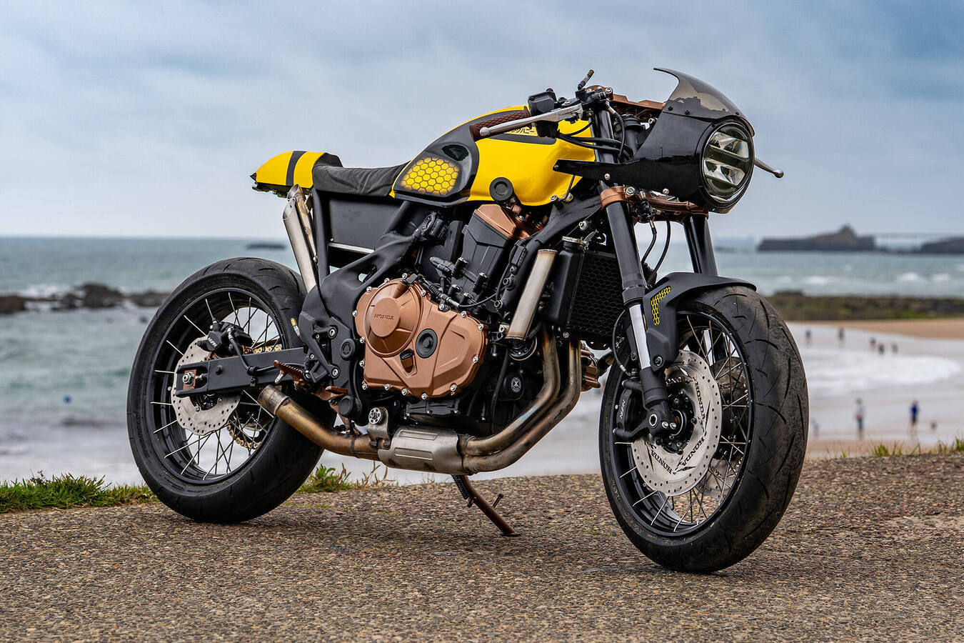 579610BattleofthetwinsHondacelebratestheCB750HornetandXL750Transalpat-jpg