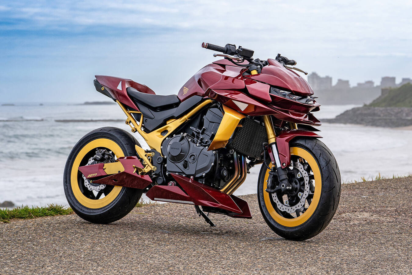 579557BattleofthetwinsHondacelebratestheCB750HornetandXL750Transalpat-jpg